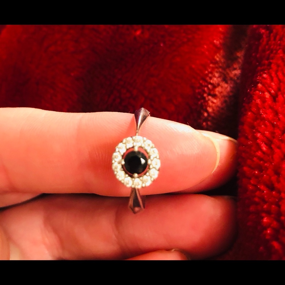 Silver ring 🌼 - Picture 2 of 4